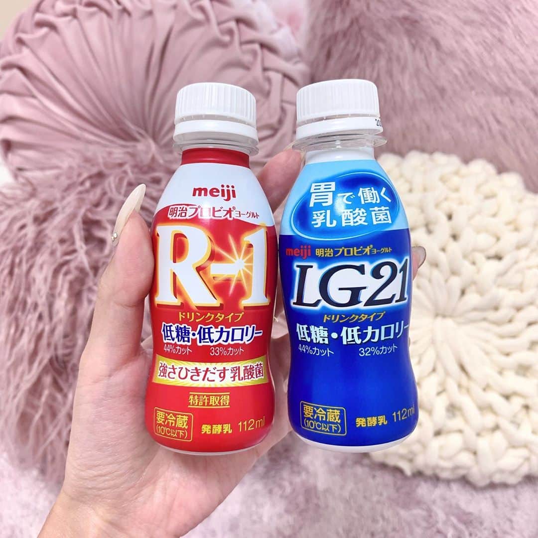 のインスタグラム：「痩せ菌サプリの他に 飲んでるドリンクはこれ🥺💓 痩せ菌サプリと相性が良すぎて！ . LG21とR-1なんだけど スーパーやコンビニで 見つけた方を飲んでますよ💕🙌 ⚠️但し必ず低糖の方を選んでます . わたしは朝起きてグビっと飲んで 痩せ菌サプリは好きな時間に 飲む感じですよ〜👼💓 サプリとこのドリンクのお陰で 今体重36kg代までいきました！ (詳しくはハイライト見てね) . #乳酸菌#乳酸菌ダイエット#痩せ菌#痩せ菌ダイエット#ダイエット#痩せたい#腸内環境改善 #腸内環境を整える #腸内環境ダイエット #善玉菌#善玉菌を増やす」