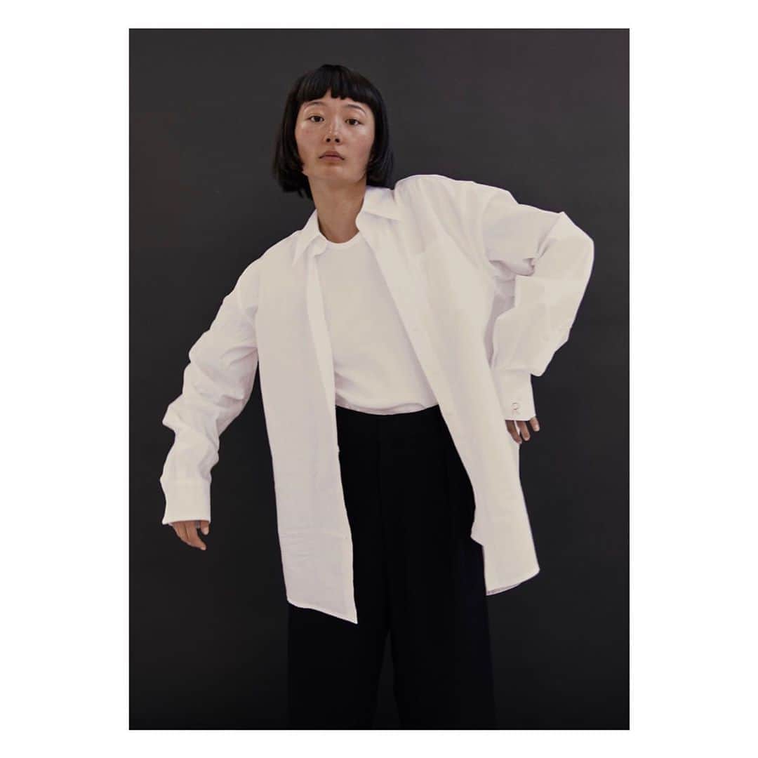 のインスタグラム：「The White Shirt 🤍 Blaze  #JingJing #Thedancer #favorite #thewhiteshirt #tailormade #ecofriendly - Captured by @rubendewildestudios」