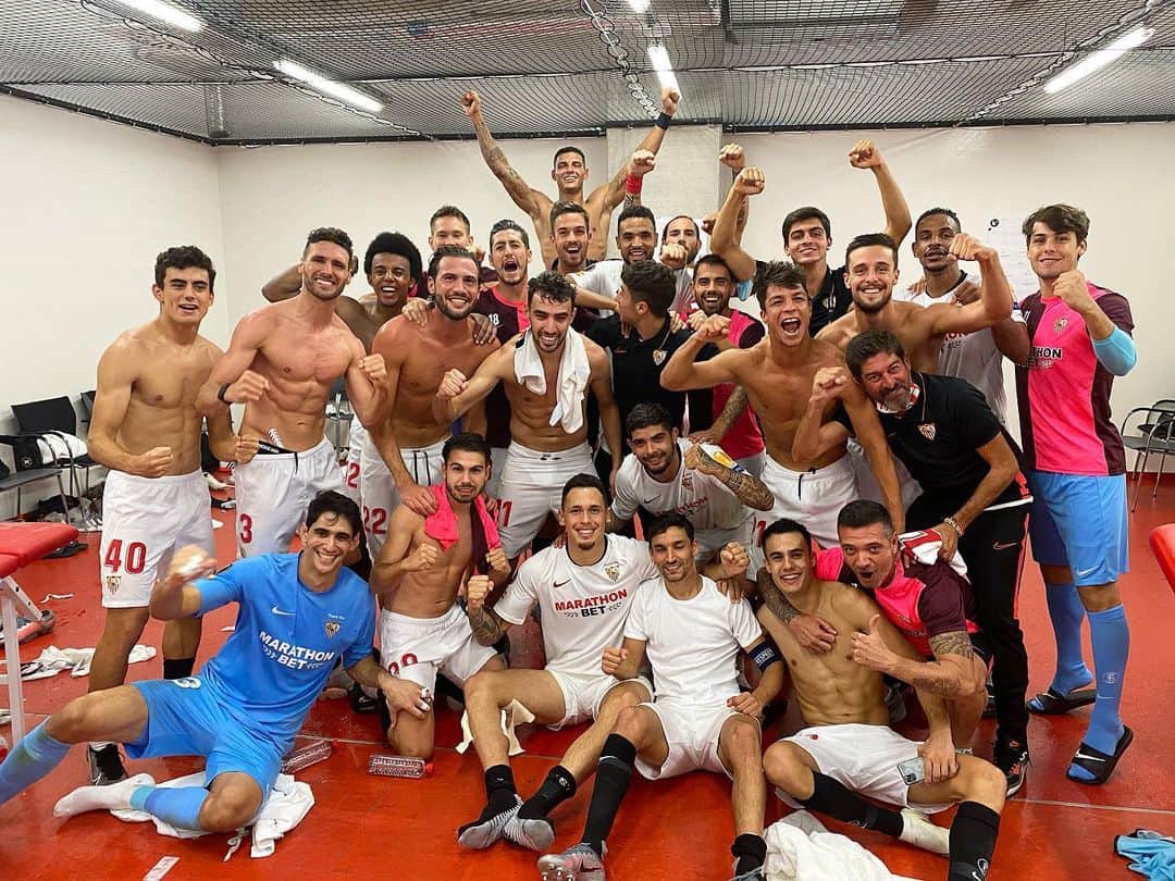 オリベル・トーレスのインスタグラム：「EQUIPAZO!!!!!!! Estamos en la FINAL, vamos mi @sevillafc」
