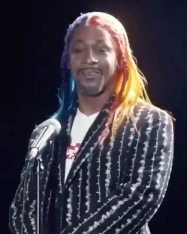 ニック・ヤングのインスタグラム：「✊🏾✊🏾✊🏾✊🏾💯」