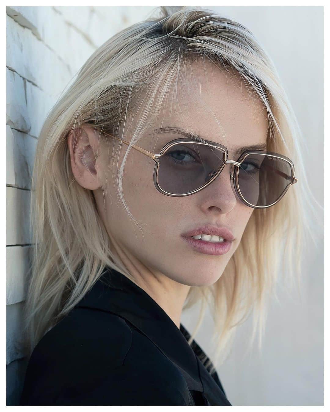 ディタのインスタグラム：「Meet Chiara. If looks could, kill she would be a stone cold killer. On vacation she wears the Nightbird-Three, a titanium dual-frame builds upon years of experimentation with titanium construction in a streamlined aviator shape. #DITAeyewear #DITAplaces #NobuLosCabos #CategoryOfOne #DITANightbirdThree」