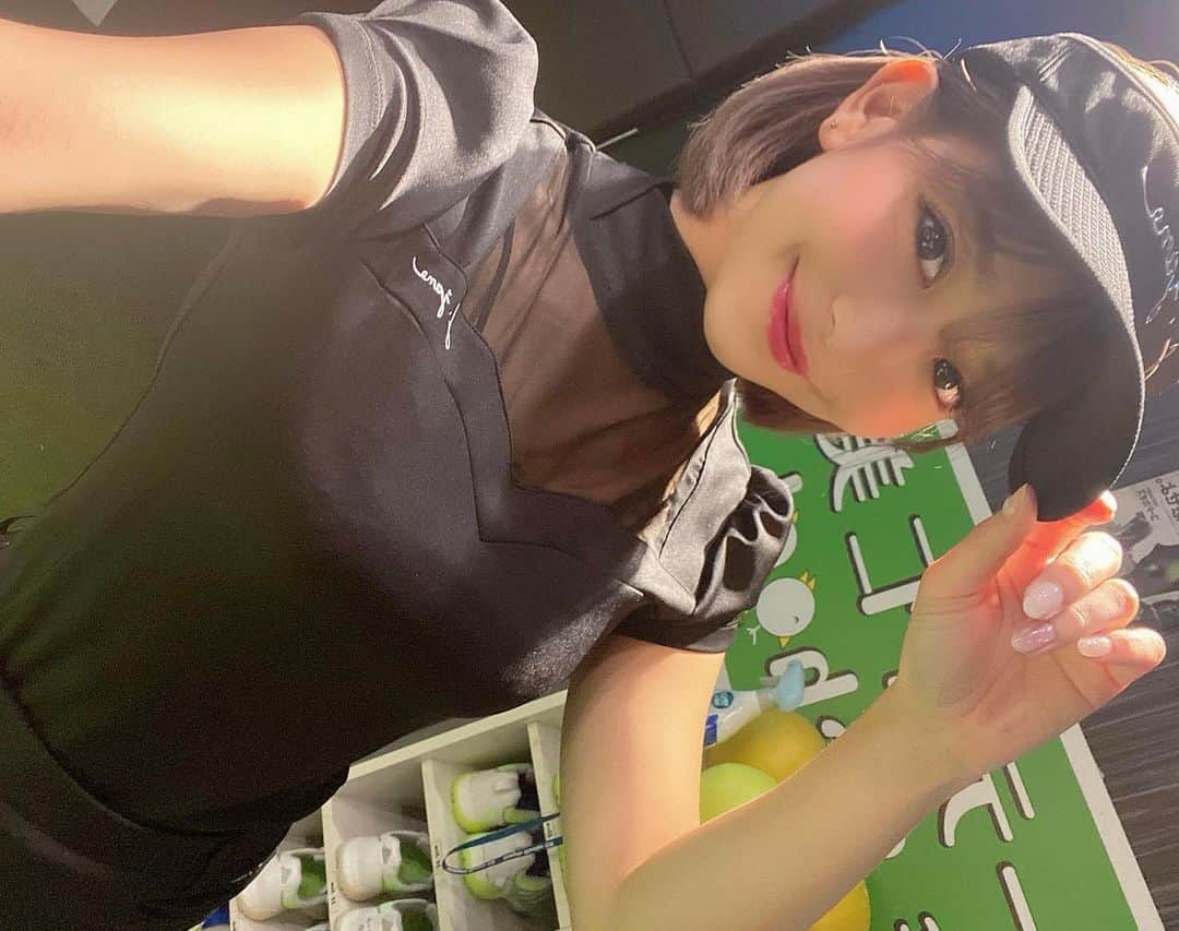 COCOさんのインスタグラム写真 - (COCOInstagram)「. Lesson行ってきました⛳️ 明日もLesson✨ . 今日は黒で統一してみました🖤 golf wear 👗 @j.jane_japan  @j.jane_golfwear  . #golf #golfstagram #golfgirl #golfwear #ゴルフ #ゴルフ女子 #ゴルフコーデ #japanesegirl #asiangirls #赤坂 #シュミレーションゴルフ」7月24日 14時19分 - coco_coco000