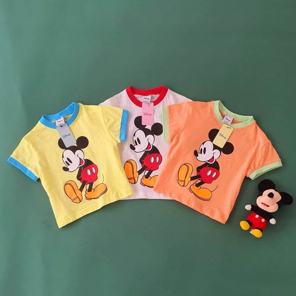 韓国子供服 Punonさんのインスタグラム写真 - (韓国子供服 PunonInstagram)「-﻿ ﻿ ♥♡♬本日のnew!♥♡♬ ﻿ ﻿ ✎︎シンプルミッキーT﻿ イエロー・ホワイト・オレンジ﻿ SIZE-90.100.110.120㎝﻿ ﻿ ﻿ ミッキーの可愛いTシャツ🐭❤️﻿ ﻿ 男女兼用...送料無料🥳➰♪﻿ ﻿ ﻿ ﻿ ∴‥∵‥∴‥∵‥∴‥∴‥∵‥∴‥∵‥∴﻿ ﻿ ﻿ ﻿  #韓国子供服#キッズコーデ#親バカ部#ママリ#赤ちゃん#親子コーデ#韓国こども服#コドモノ#ベビフル#新米ママ#男の子#女の子#0歳#1歳#2歳#3歳#4歳#女の子ママ#子育て#女の子コーデ#男の子ママ#女の子ママ#ファッション#家族#娘#息子#男の子コーデ#赤ちゃんのいる生活#ベビー服#親バカ部#ミッキー#キッズtシャツ」7月24日 14時39分 - punon.mama