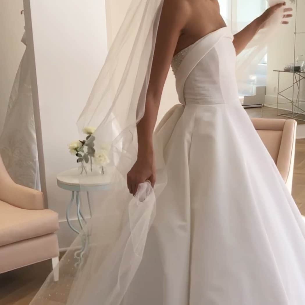 NOVARESE Dress Officialのインスタグラム