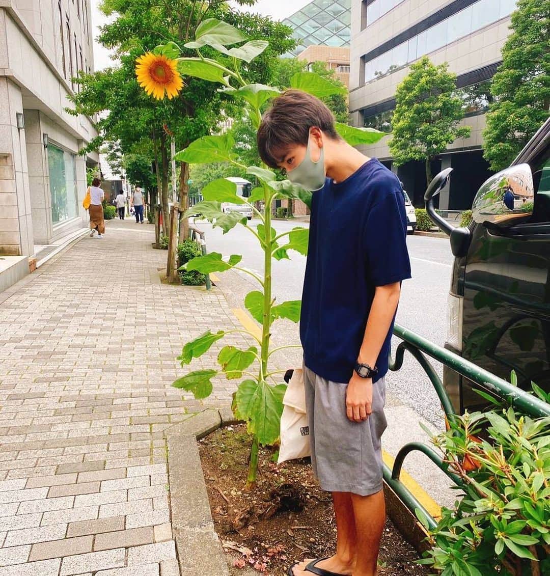 池岡亮介のインスタグラム：「梅雨明けはまだかしら。。」