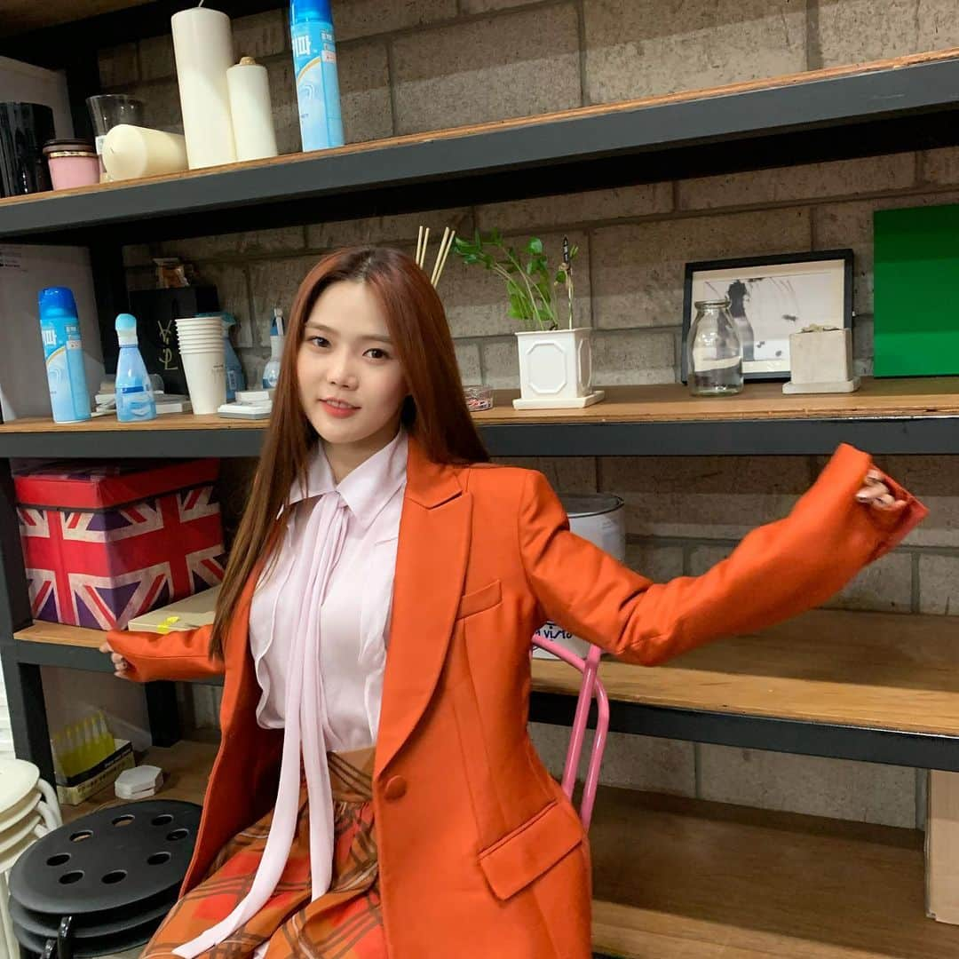 ヒョジョンさんのインスタグラム写真 - (ヒョジョンInstagram)「오렌지머리때다🧡」7月24日 15時08分 - candyz_hyojung