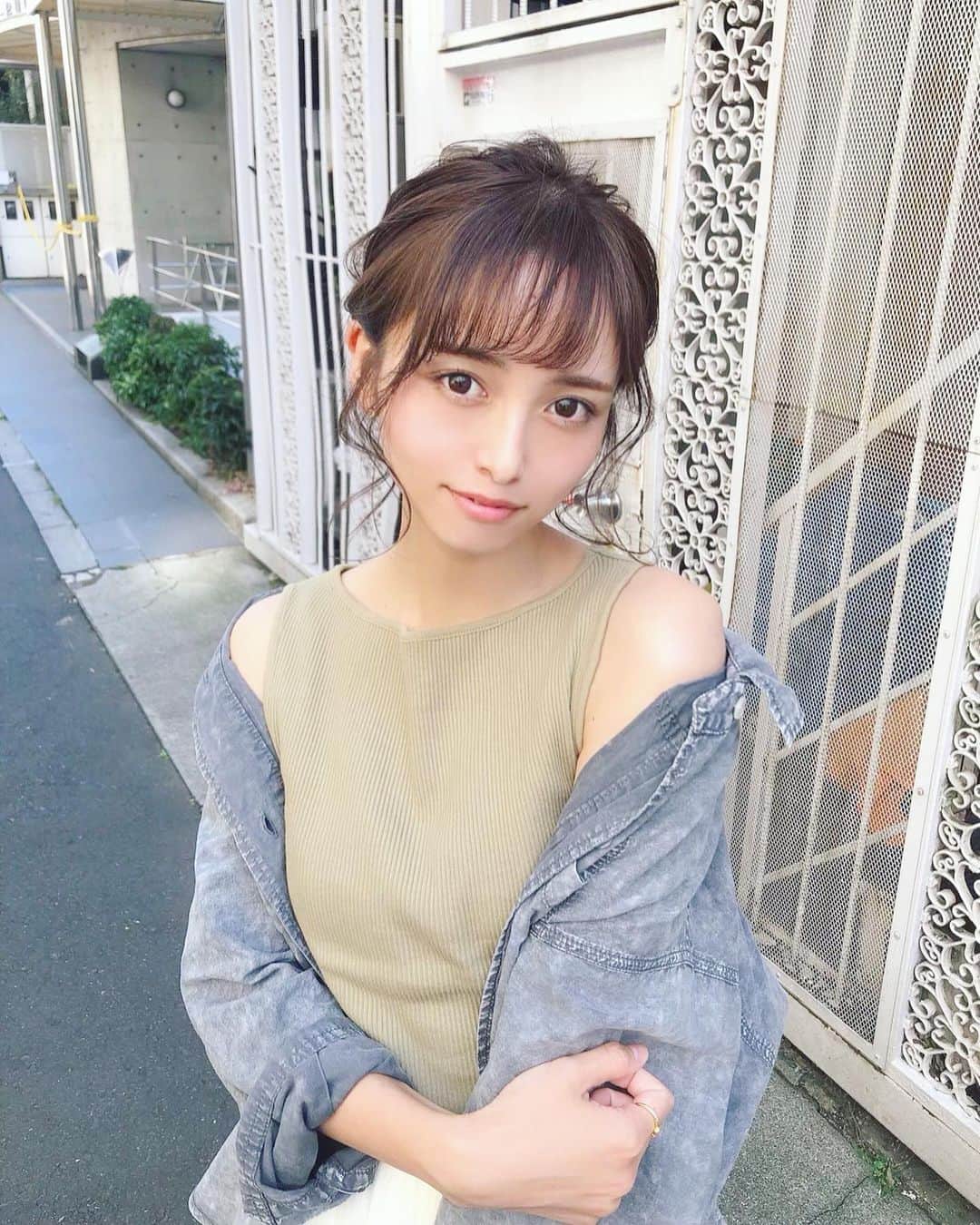 三田寺円のインスタグラム：「この間から使ってる "FUJIMI"のサプリがとっても 良すぎて、肌がつるつる💊😚 . FUJIMIはサプリだけじゃなくて パックも肌診断に基づいて作られた オーダーメイドのパックなんだよ🥺 . サプリだけじゃなくてパックも 使って、美肌目指すぞ☺️🔥 .  #fujimi #パック #オーダーメイド #healthyfood #healthcare #skincare #PR #インナーケア #アンチエイジング #カスタマイズパック #肌ケア #肌質改善 #肌荒れ改善」