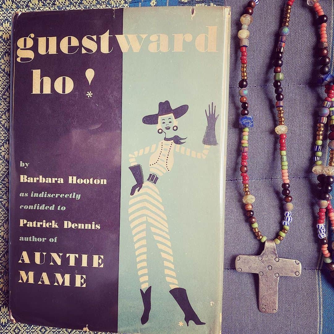 キャサリン ミッシェルさんのインスタグラム写真 - (キャサリン ミッシェルInstagram)「Auntie Mame is in my list of favorite movies of all times. I found this book by Patrick Dennis about a couple moving from Manhattan to a dude ranch in New Mexico in the 50’s : loving it ! Shown here with the Padres Cross necklace #jewelry #amulet #sacred #protection #jewelryasmedecinecm #padres #heirloom #newmexico #santafe #artist #silver #croix #cross #croce #book #author #writer #ranch」7月24日 8時13分 - catherinemichiels