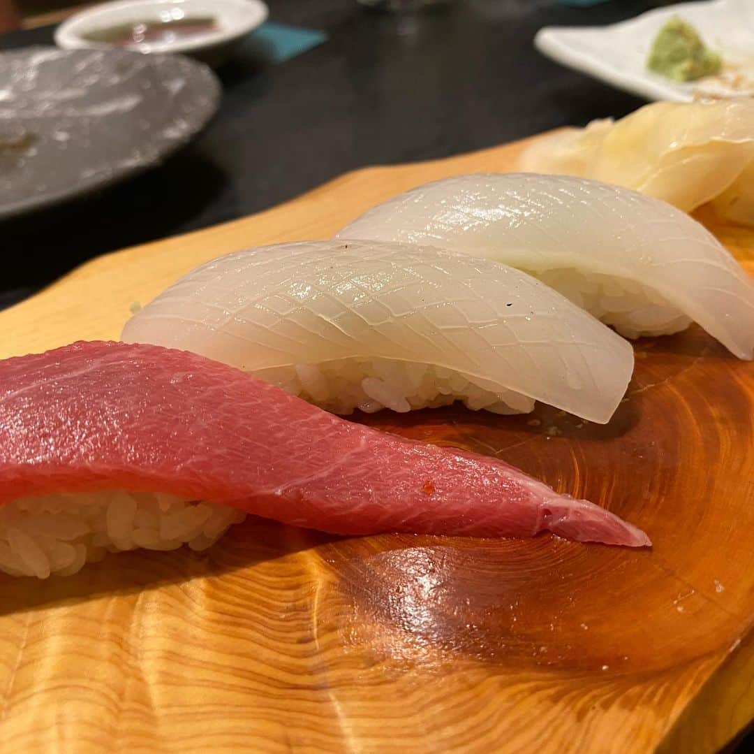 りこぴのインスタグラム：「おなかすいた。 じはんきいこ。」