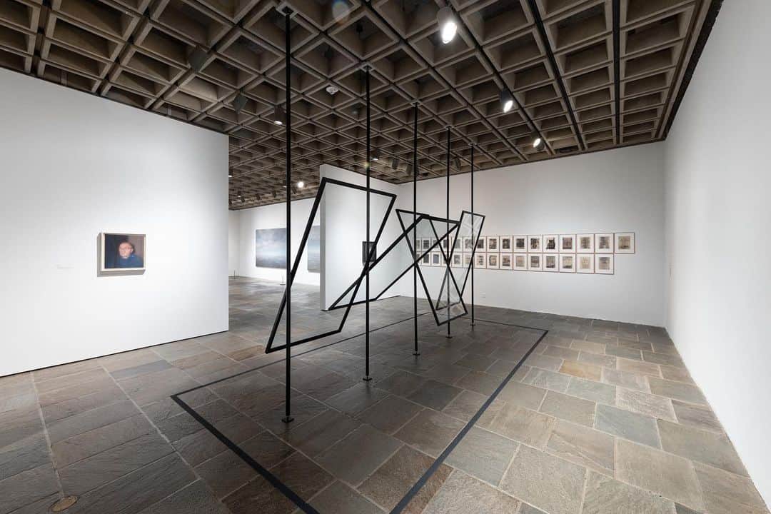 メトロポリタン美術館さんのインスタグラム写真 - (メトロポリタン美術館Instagram)「"To talk about painting is not only difficult but perhaps pointless, too. You can only express in words what words are capable of expressing, what language can communicate. Painting has nothing to do with that." —Gerhard Richter⁣⁣⁣ ⁣⁣⁣ Today's #MetBreuerMemories take us back only a few months to "Gerhard Richter: Painting After All," highlighting Richter's six-decade-long exploration of the material, conceptual and historical implications of painting.⁣ ⁣ If you didn't catch the exhibition this spring, you can still explore it online! 📲 Tap the links in bio for three ways to dive into #GerhardRichter's work virtually:⁣⁣⁣ ⁣⁣⁣ 1️⃣ Watch the feature-length documentary "Gerhard Richter Painting" for free on The Met's website but hurry! It's only available to stream on our site through July 31 (in the US only). ⁣⁣⁣ ⁣⁣⁣ 2️⃣ Explore what, why, and how Richter paints on our #MetPrimer.⁣⁣⁣ ⁣⁣⁣ 3️⃣ Tune into our program series Artists on Artwork, featuring artists Jordan Casteel, Thomas Struth, and Cecily Brown.⁣⁣⁣ ⁣⁣⁣ P.S. Visit @themetstore to bring home a copy of the exhibition catalogue. ⁣⁣⁣ ⁣⁣⁣ 🎨 © Gerhard Richter 2020 (03032020) #MetRichter  #MetModern @metbreuer⁣⁣⁣ ⁣⁣⁣ [Image descriptions: A large multi-panel glass sculpture reflects the view from a nearby window in a Met Breuer gallery. Four brightly colored abstract paintings hang in a Met Breuer gallery. A large multi-panel glass sculpture hangs suspended in a Met Breuer gallery surrounded by smaller painted works. Four abstract paintings hang on either side of a window in a Met Breuer gallery.]⁣⁣⁣」7月24日 8時56分 - metmuseum