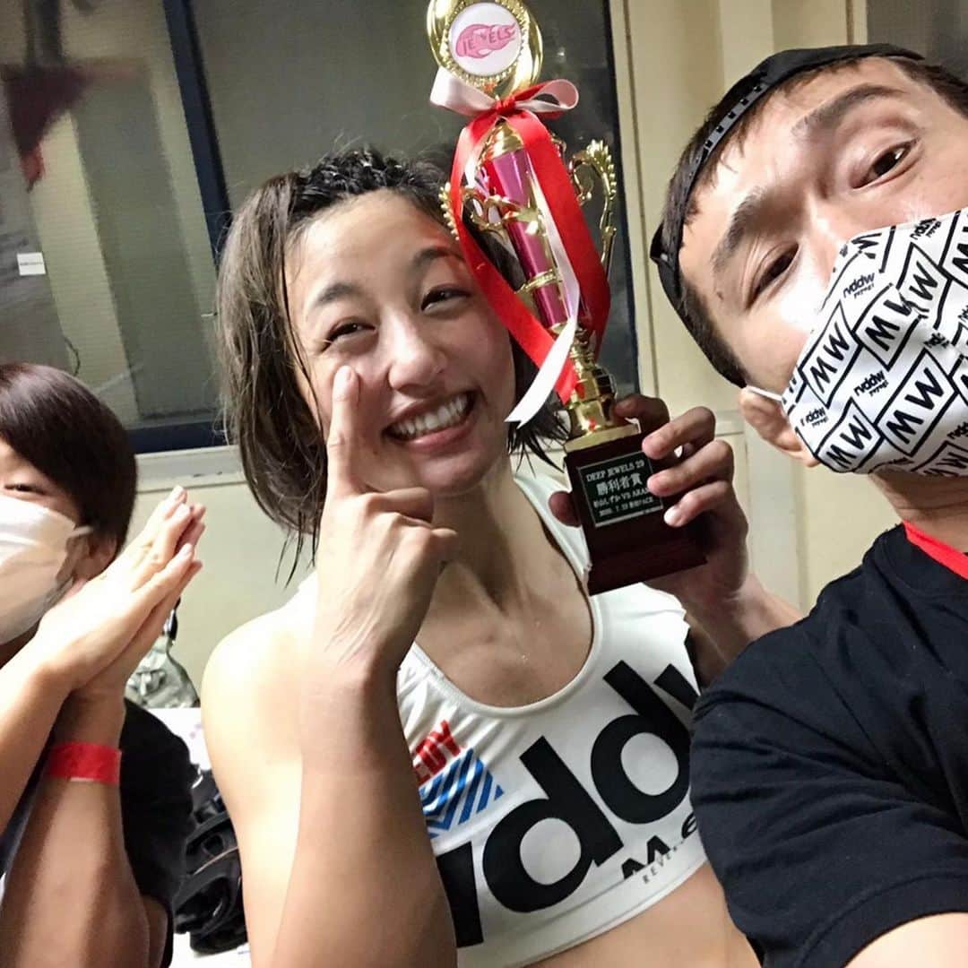 のインスタグラム：「won by sub thank you my team today o _ o #mma #deepjewels」