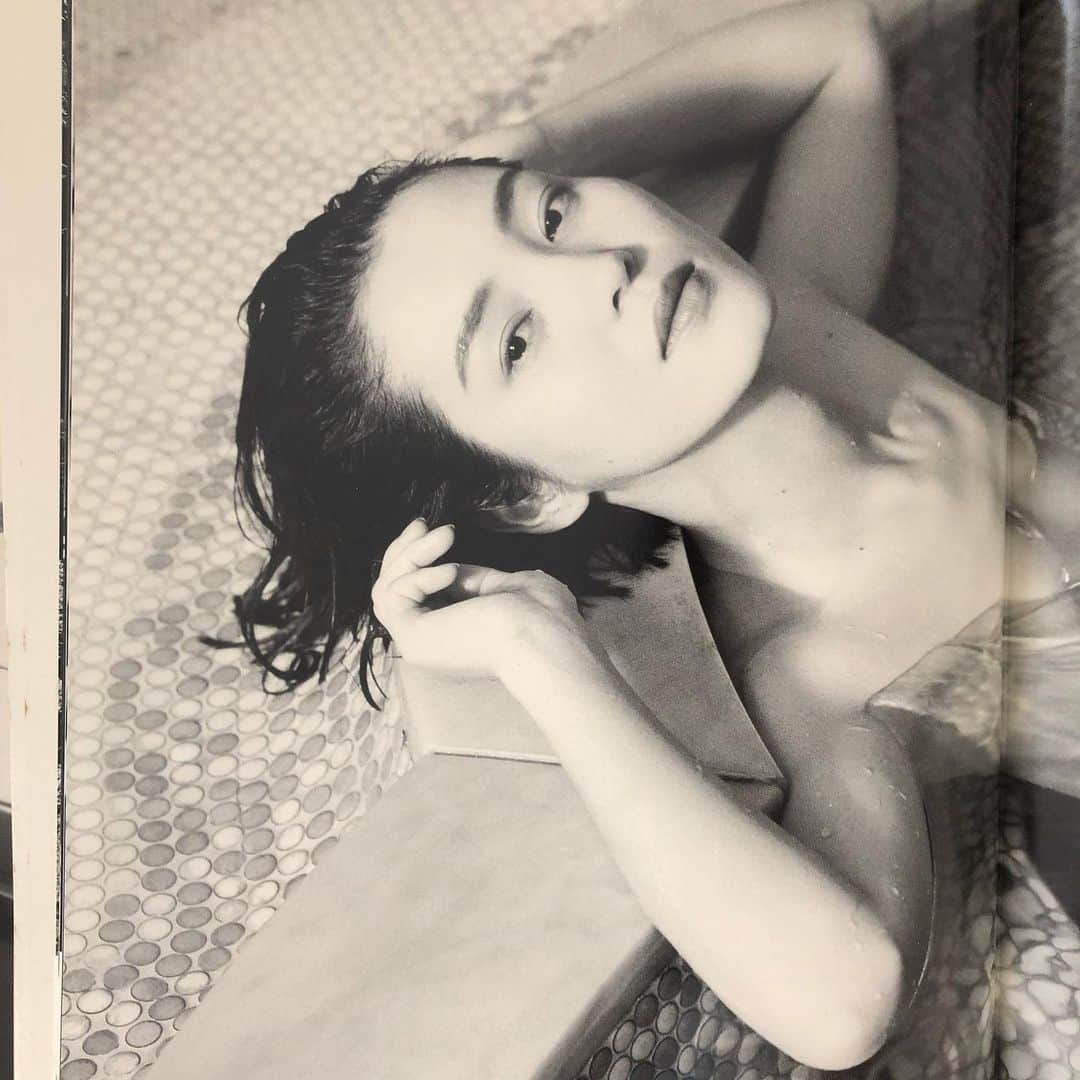 家入レオさんのインスタグラム写真 - (家入レオInstagram)「kishin SHINOYAMA +kanako HIGUCHI  Water fruit   ♡」7月24日 9時39分 - leoieiri