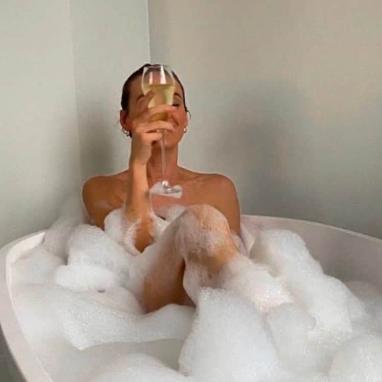 ブルーライフのインスタグラム：「tonight’s situation ✨ #shopplanetblue」
