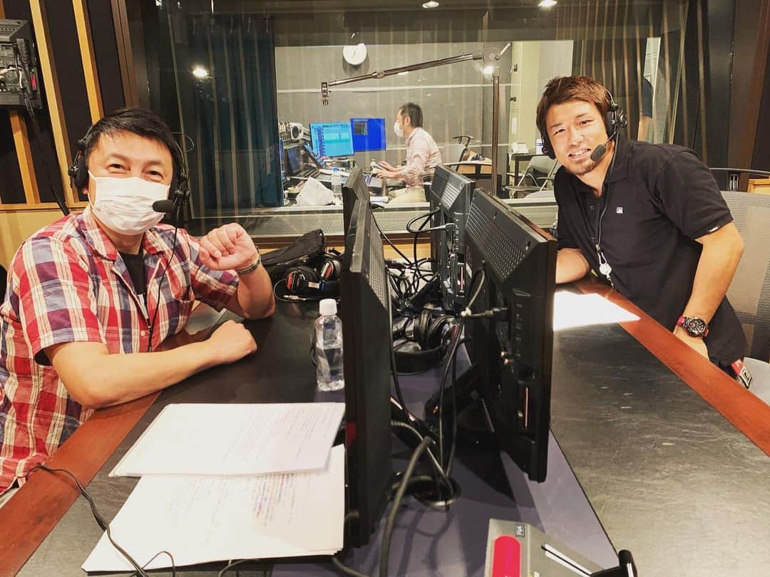 岡田遼のインスタグラム：「本日スカパーサムライTVにて先日の#shooto0712 修斗大阪大会が23:00〜ON AIR！！ 実況は修斗でお馴染み河内アナ、解説は岡田遼です。 セミは解説しながら涙出そうになりました。これぞ修斗！！ 観て欲しいです！ #スカパー #サムライTV #shooto0712  #OREIDOSHOOTO #修斗の王」