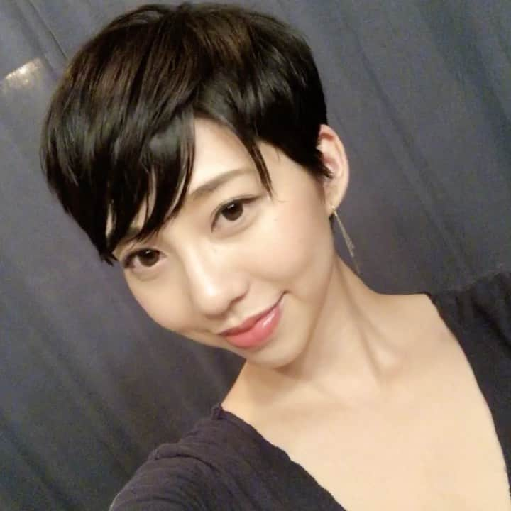 小泉麻耶のインスタグラム：「This is my new look💋❤️  #shorthair #actress #japanese #newyork #asian」