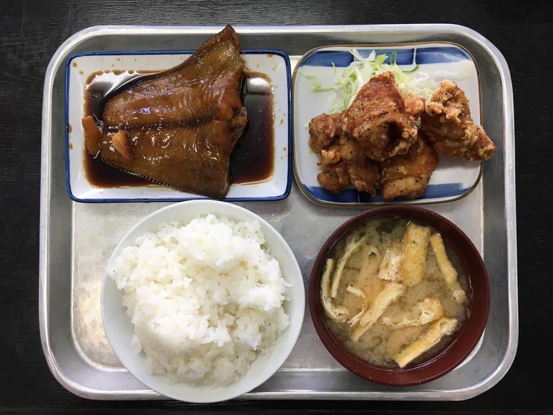 ループウィラーさんのインスタグラム写真 - (ループウィラーInstagram)「. 先日、初訪問の #ゲコ亭 。 評判通り物凄い人気店でした。 そして店内の白米おかわり率の高さに納得(^^) しかも、あの #かん袋 とこんなに近いとは…。 はしご確定のエリアです！ The OSAKA good local restaurant . #lwglutton #lwグルトン #ループウィラーグルトン #LWOSAKA #ループウィラー大阪 #大阪 #銀シャリ #定食 #白ご飯」7月24日 11時45分 - loopwheeler_nakamura