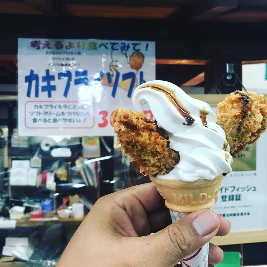 おんむすのインスタグラム：「正気ではない」