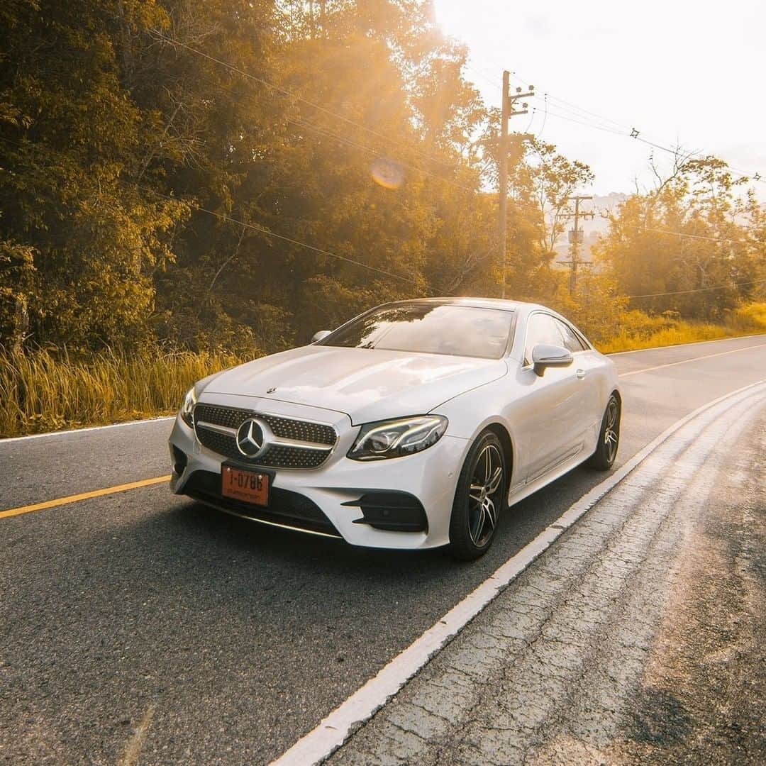 Mercedes-Benz Thailandさんのインスタグラム写真 - (Mercedes-Benz ThailandInstagram)「Don´t forget your holiday road trip plans with Mercedes-Benz E 200 Coupé AMG Dynamic.  📷: Ryu Sutisak  #MercedesBenz #MercedesBenzThailand」7月24日 13時00分 - mercedesbenzthailand