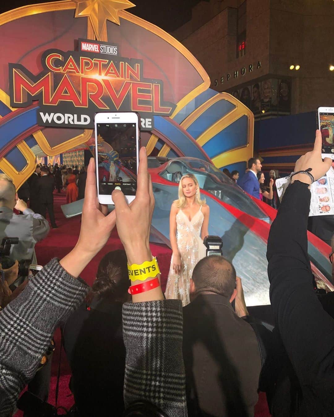 ブリー・ラーソンのインスタグラム：「4 years since becoming captain marvel 🥺」