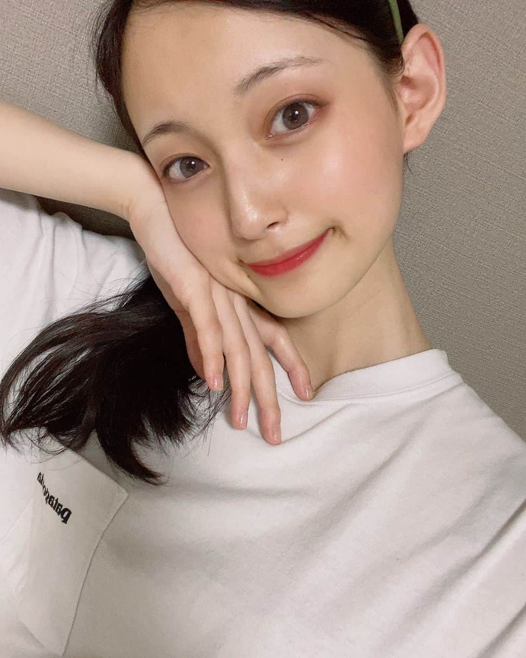 山崎美月のインスタグラム：「💡」