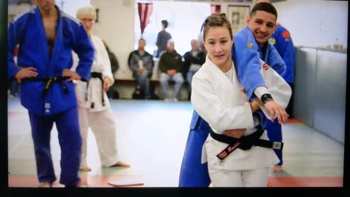 のインスタグラム：「Do you #Sode ? 🧐😜 . #linkinbio for the full #throwback interview & video! 💪🥋 . Uke extroirdinaire @corwinandhobbes . 🎥⭐ By @alexking6430   #judo」