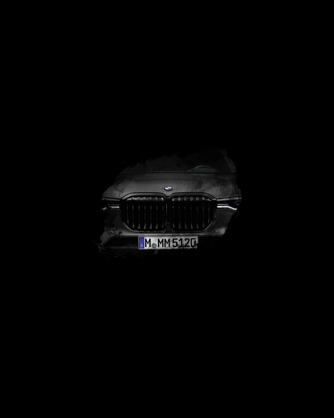 BMWさんのインスタグラム写真 - (BMWInstagram)「High quality design, born in darkness.  The BMW X7 Dark Shadow Edition.  #TheX7 #BMW #X7 __ BMW X7 M50i: Fuel consumption in l/100 km (combined): 11.1–10.9. CO2 emissions in g/km (combined): 252–248.  Further information: www.bmw.com/disclaimer. Acceleration (0-100 km/h): 4.7 s. Power: 390 kW, 530 hp, 750 Nm. Top speed (limited): 250 km/h.」7月25日 0時18分 - bmw