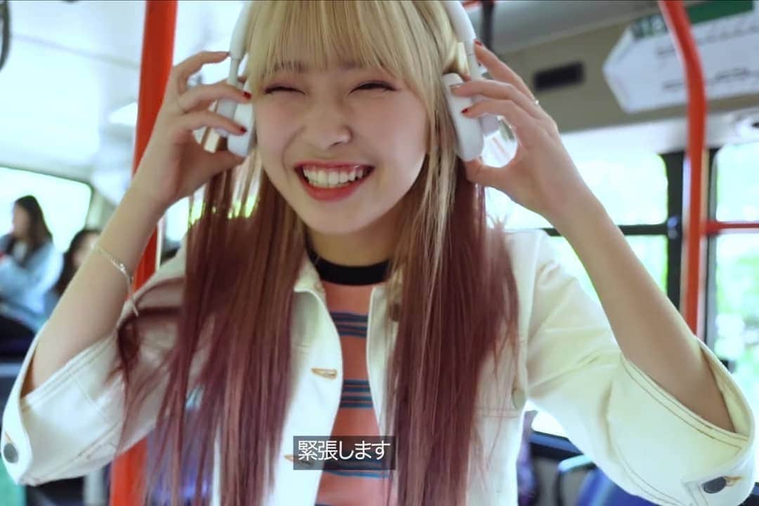 マユカ（小合麻由佳）さんのインスタグラム写真 - (マユカ（小合麻由佳）Instagram)「NiziU MAYUKA「Make you happy」M/V MAKING FILM (1/4) - - 𝗙𝗼𝗹𝗹𝗼𝘄 @MayukaOgou 𝗳𝗼𝗿 𝗺𝗼𝗿𝗲 𝘂𝗽𝗱𝗮𝘁𝗲𝘀 - - - - #MAYUKA #MayukaOgou #NiziU #NiziUMayuka #JYPNewGirlGroup #JYP #MakeYouHappy #WithU #NiziUMakeYouHappy #니쥬」7月25日 0時22分 - mayukaogou
