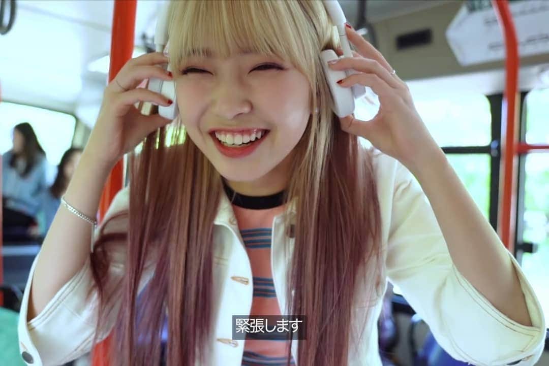 マユカ（小合麻由佳）さんのインスタグラム写真 - (マユカ（小合麻由佳）Instagram)「NiziU MAYUKA「Make you happy」M/V MAKING FILM (1/4) - - 𝗙𝗼𝗹𝗹𝗼𝘄 @MayukaOgou 𝗳𝗼𝗿 𝗺𝗼𝗿𝗲 𝘂𝗽𝗱𝗮𝘁𝗲𝘀 - - - - #MAYUKA #MayukaOgou #NiziU #NiziUMayuka #JYPNewGirlGroup #JYP #MakeYouHappy #WithU #NiziUMakeYouHappy #니쥬」7月25日 0時22分 - mayukaogou