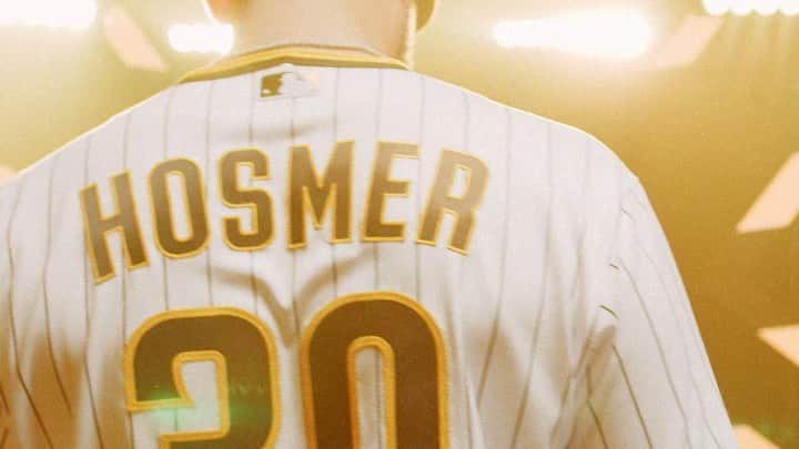 エリック・ホズマーのインスタグラム：「Opening Day 2020」
