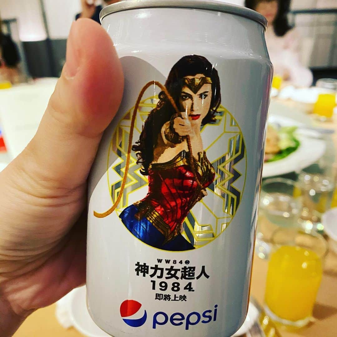 ファン・ウェイチーさんのインスタグラム写真 - (ファン・ウェイチーInstagram)「多久沒喝了OMG😎#pepsi」7月25日 0時34分 - fanfan