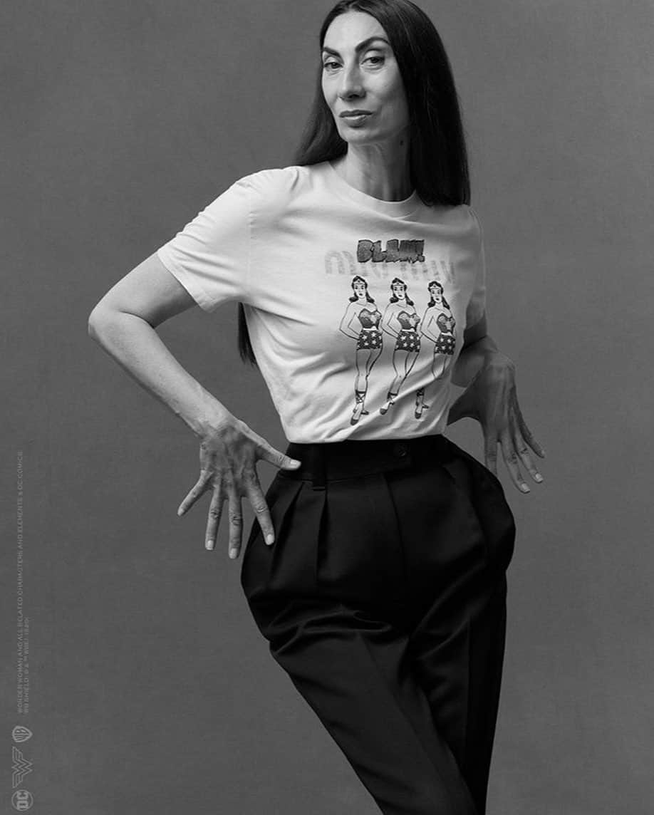 IMG Modelsさんのインスタグラム写真 - (IMG ModelsInstagram)「Super Hero. 💫 @anhduongart stars in @miumiu’s #Wonderwoman campaign. #📷 @ethanjamesgreen #👗 #DaraAllen #⭐️ #IMGstars」7月25日 0時45分 - imgmodels