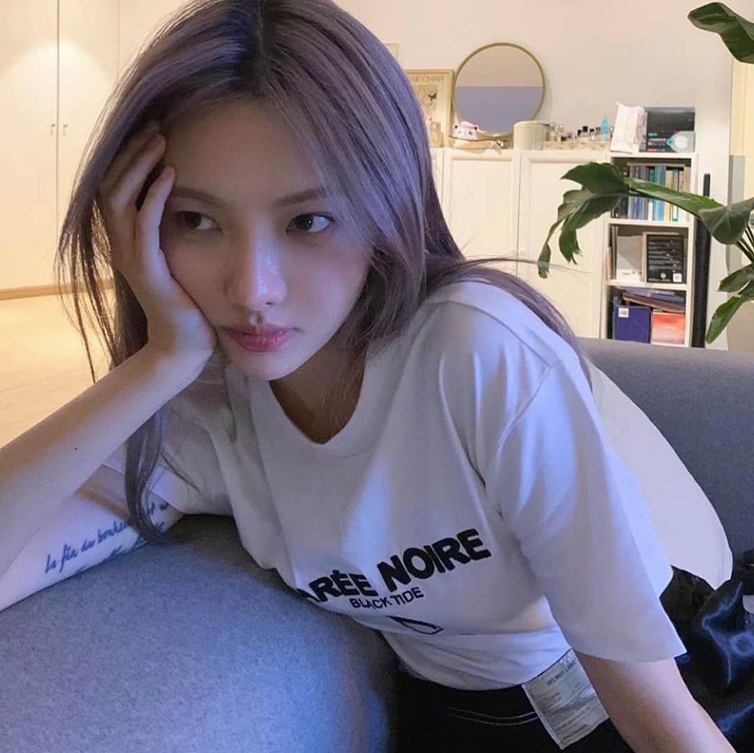 原涼香のインスタグラム：「薄ーいパープルかわいー💜　image ㅤㅤㅤㅤㅤㅤㅤㅤㅤㅤㅤㅤㅤ」