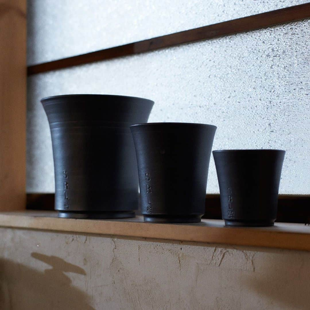 滝沢伸介さんのインスタグラム写真 - (滝沢伸介Instagram)「#Repost @srl_tokyo ・・・ via @neighborhood_official ⠀ SRL . DEN / PLANT POT ( ISSUE : 02 )﻿⠀ AVAILABLE IN STORE & ONLINE﻿⠀ // JUL.25 // ﻿⠀ _______________________________________________﻿⠀ ﻿⠀ @srl_tokyo﻿⠀ #neighborhood ﻿⠀ #nbhd ﻿⠀ #specimenresearchlaboratory ﻿⠀ #srl ﻿⠀ #denichi﻿⠀ Photo : Riei Nakagawara」7月24日 16時25分 - sin_takizawa