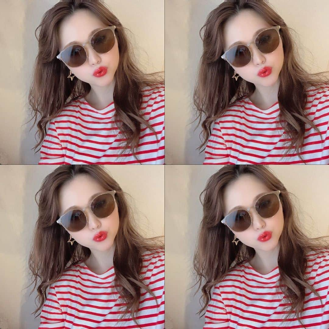 k i ｒa r a のインスタグラム：「𝑠𝑢𝑛𝑔𝑙𝑎𝑠𝑠𝑒𝑠﻿ ﻿ 大きめフレームの﻿ ベージュサングラス🕶﻿ ﻿ 小顔効果抜群👶🏻♡﻿ ﻿ 星ピアスがお気に入り⭐️」