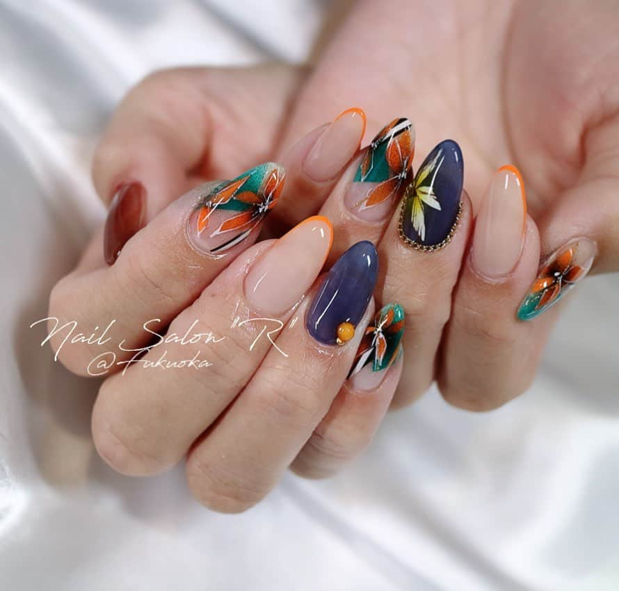 megumi kobayashiさんのインスタグラム写真 - (megumi kobayashiInstagram)「Air brush flowers💋 . #nail#nailart#nailist#nailis#instanails#gel#gelnail#gelart#art#desigh#instagood#ネイル#ネイルアート#ネイリスト#ネイルサロン#ジェル#ジェルネイル#ネイルサロンR#福岡#北九州#小倉北区#小倉#紺屋町#megumikobayashi#네일#네일스타그램#네일아트#美甲」7月24日 18時28分 - meg_nail