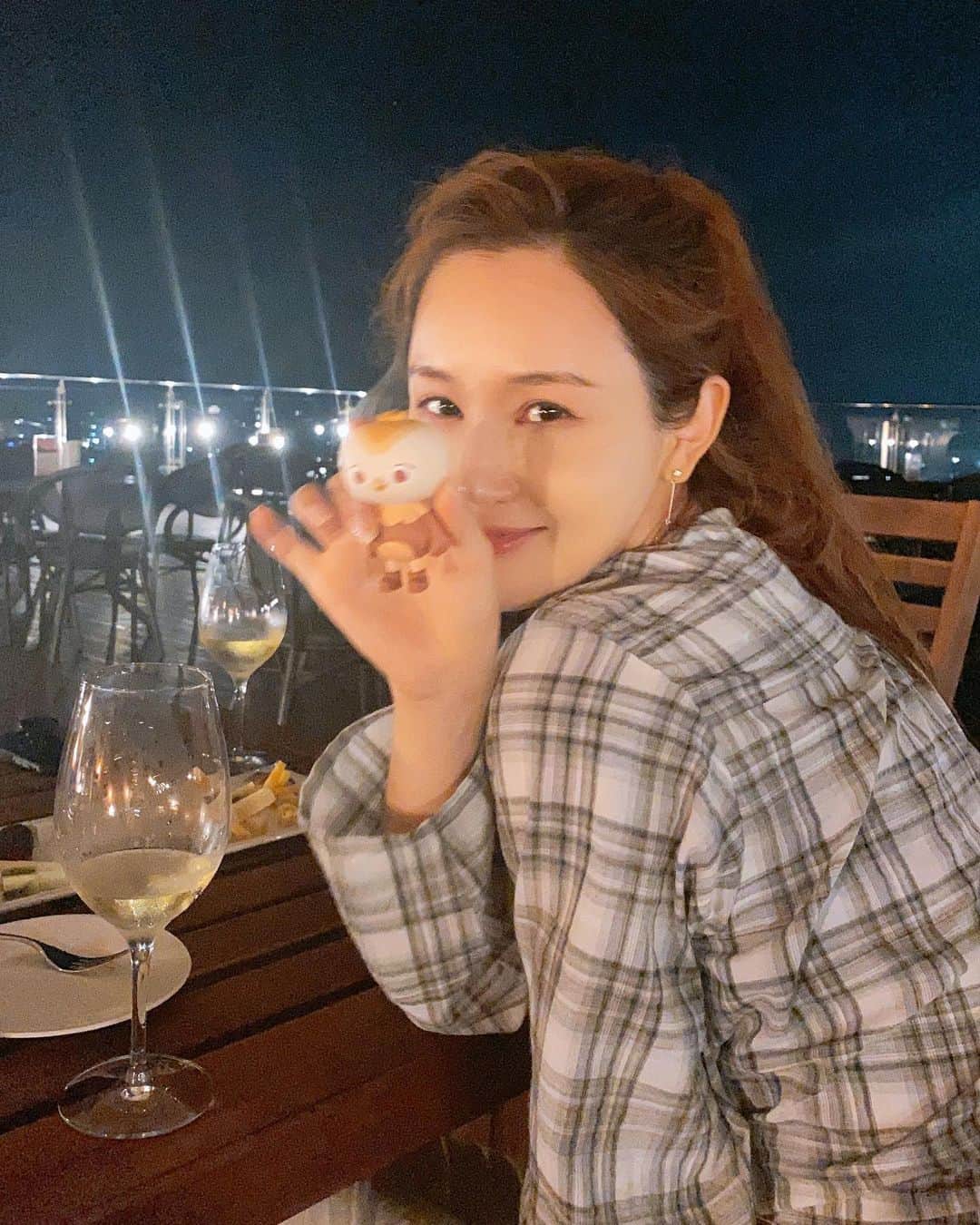 イ・ダヘのインスタグラム：「나는 #젤다 사랑스런 윰윰은 #화이트ㅋ (누구맘대로? ㅋ) 여튼 함께해서 행복한밤❤️」