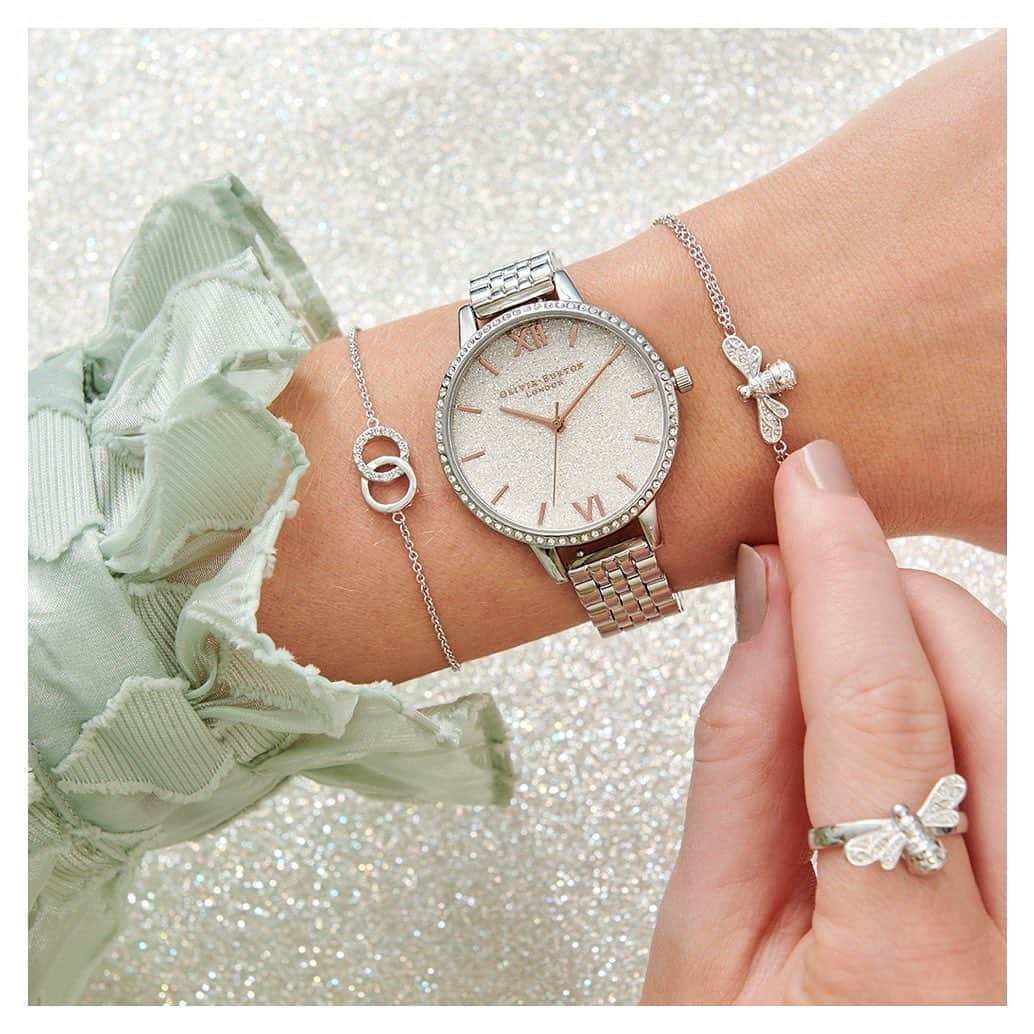 Olivia Burtonさんのインスタグラム写真 - (Olivia BurtonInstagram)「Friday sparkles ✨ #MyOliviaBurton #ArmCandy #NewClassics」7月24日 19時17分 - oliviaburtonlondon