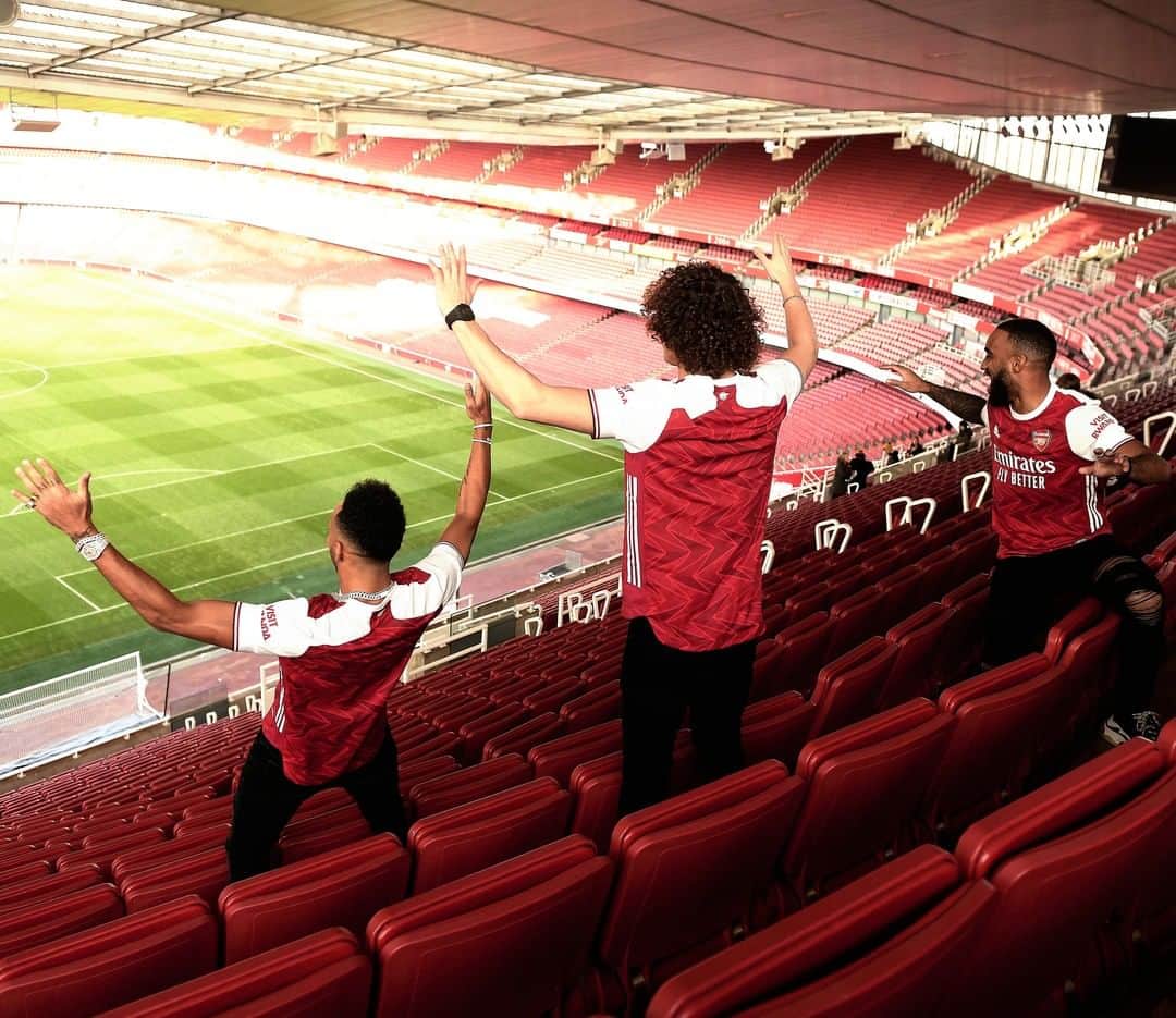 アーセナルFCさんのインスタグラム写真 - (アーセナルFCInstagram)「𝔗𝔥𝔢 ℌ𝔬𝔪𝔢 𝔬𝔣 𝔉𝔬𝔬𝔱𝔟𝔞𝔩𝔩 🏟⁠ ⁠ #Arsenal #Auba #Aubameyang #DavidLuiz #Laca #Lacazette #AFC #Gunners #EmiratesStadium #COYG」7月24日 19時35分 - arsenal