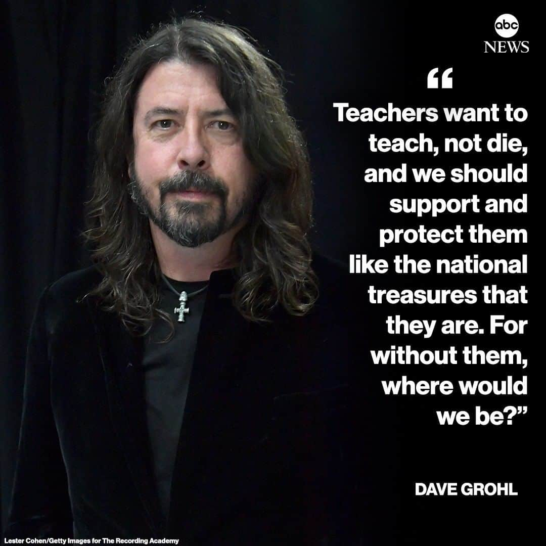 ABC Newsさんのインスタグラム写真 - (ABC NewsInstagram)「Foo Fighters frontman and former Nirvana drummer Dave Grohl, whose mother was a teacher, on the question of reopening schools amid the coronavirus pandemic: "Teachers want to teach, not die, and we should support and protect them like the national treasures that they are." #davegrohl #teaching #coronavirus #music #teachers」7月24日 20時33分 - abcnews