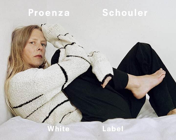 プロエンザスクーラーさんのインスタグラム写真 - (プロエンザスクーラーInstagram)「Laying low in the new season White Label, the relaxed and intimate wardrobe necessities of the Proenza Schouler woman @lauramorgan999 by @taliachetrit #proenzaschoulerwhitelabel」7月24日 20時45分 - proenzaschouler