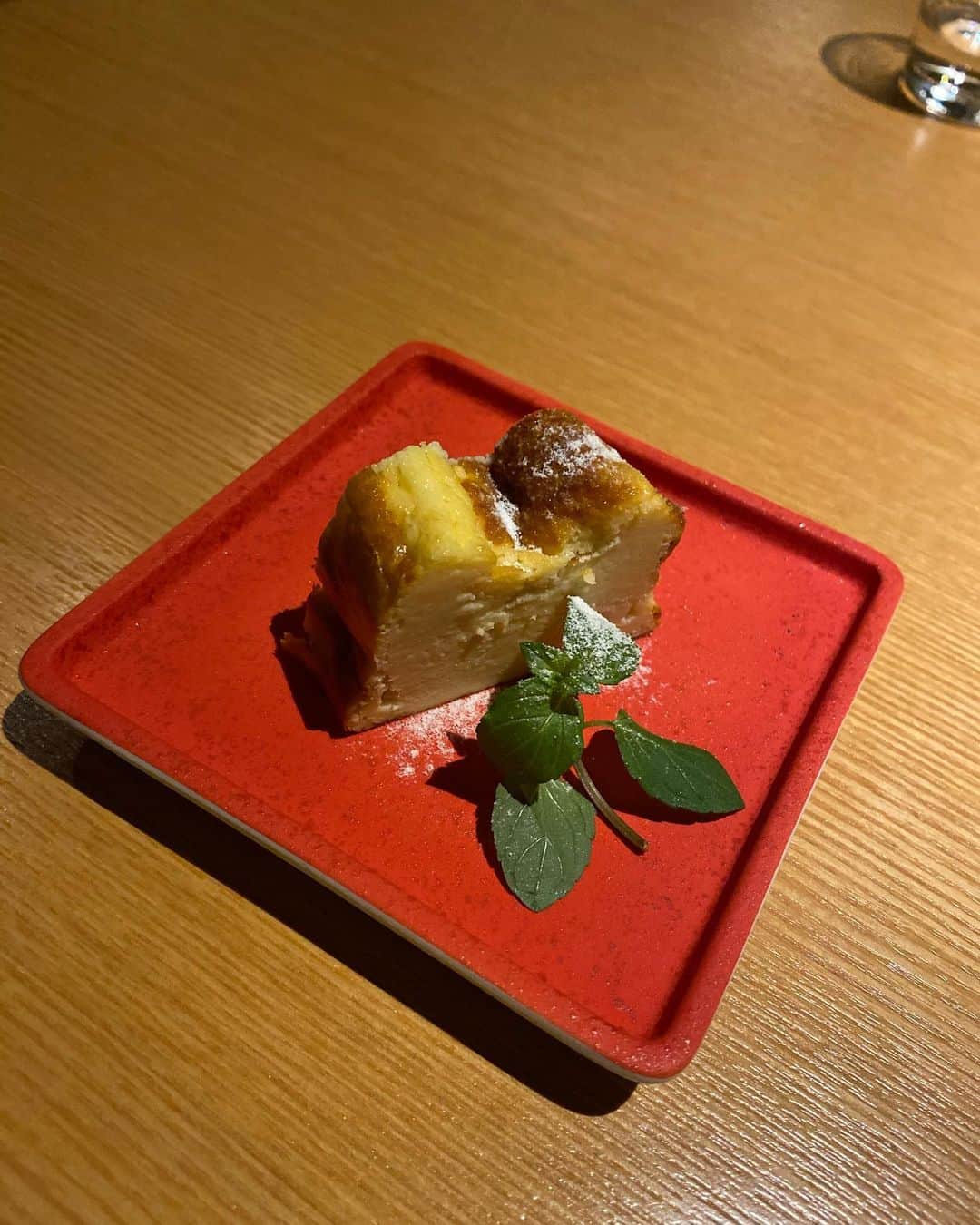 森下愛里沙(もりしたありさ) さんのインスタグラム写真 - (森下愛里沙(もりしたありさ) Instagram)「ㅤㅤㅤㅤㅤㅤㅤㅤㅤㅤㅤㅤㅤ ㅤㅤㅤㅤㅤㅤㅤㅤㅤㅤㅤㅤㅤ ㅤㅤㅤㅤㅤㅤㅤㅤㅤㅤㅤㅤㅤ ㅤㅤㅤㅤㅤㅤㅤㅤㅤㅤㅤㅤㅤ @ezomaeda さんのディナー🍽 ㅤㅤㅤㅤㅤㅤㅤㅤㅤㅤㅤㅤㅤ ㅤㅤㅤㅤㅤㅤㅤㅤㅤㅤㅤㅤㅤ 季節の厳選素材コースを頂きました！ ㅤㅤㅤㅤㅤㅤㅤㅤㅤㅤㅤㅤㅤ ㅤㅤㅤㅤㅤㅤㅤㅤㅤㅤㅤㅤㅤ ㅤㅤㅤㅤㅤㅤㅤㅤㅤㅤㅤㅤㅤ ㅤㅤㅤㅤㅤㅤㅤㅤㅤㅤㅤㅤㅤ 北海道の新鮮な野菜やお肉、 海鮮を使ったコースでとても美味しかったです。 ㅤㅤㅤㅤㅤㅤㅤㅤㅤㅤㅤㅤㅤ 私はこの時初めて鹿肉をいただいたの ですが美味しすぎて初め鹿肉だと気付きませんでした🥺 ㅤㅤㅤㅤㅤㅤㅤㅤㅤㅤㅤㅤㅤ このお店のおかげで鹿肉が好きになりました🦌💕 ㅤㅤㅤㅤㅤㅤㅤㅤㅤㅤㅤㅤㅤ ㅤㅤㅤㅤㅤㅤㅤㅤㅤㅤㅤㅤㅤ シェフの前田さんもスタッフさんもとても面白い方で 楽しい時間を過ごす事ができました🍷 ㅤㅤㅤㅤㅤㅤㅤㅤㅤㅤㅤㅤㅤ ㅤㅤㅤㅤㅤㅤㅤㅤㅤㅤㅤㅤㅤ ㅤㅤㅤㅤㅤㅤㅤㅤㅤㅤㅤㅤㅤ ㅤㅤㅤㅤㅤㅤㅤㅤㅤㅤㅤㅤㅤ 海鮮類もお野菜もとっても新鮮で 凄く美味しかったです。 ㅤㅤㅤㅤㅤㅤㅤㅤㅤㅤㅤㅤㅤ ㅤㅤㅤㅤㅤㅤㅤㅤㅤㅤㅤㅤㅤ ㅤㅤㅤㅤㅤㅤㅤㅤㅤㅤㅤㅤㅤ ㅤㅤㅤㅤㅤㅤㅤㅤㅤㅤㅤㅤㅤ ワンピース @spicaglow  ⁣●サイトで購入した商品を1000円引きで買える クーポンがあるので良かったら使用してください🙋🏻‍♀️ ⁣→クーポンコード : arsg⁣  ㅤㅤㅤㅤㅤㅤㅤㅤㅤㅤㅤㅤㅤ ㅤㅤㅤㅤㅤㅤㅤㅤㅤㅤㅤㅤㅤ ㅤㅤㅤㅤㅤㅤㅤㅤㅤㅤㅤㅤㅤ ㅤㅤㅤㅤㅤㅤㅤㅤㅤㅤㅤㅤㅤ ㅤㅤㅤㅤㅤㅤㅤㅤㅤㅤㅤㅤㅤ #EZO #赤坂フレンチ #赤坂ezo #隠れ家 #赤坂旬の素材 #赤坂ワイン #赤坂デート #pr #コラボベース #spicaglow⁣ #spicaglowstyle⁣ #ファッション #ワンピースコーデ #ワンピース #韓国ファッション #今日のコーデ #l4l #like4likes #ootd #instagood #outfit #instalike #fashion #팔로미 #팔로우미」7月24日 20時48分 - mini.ari