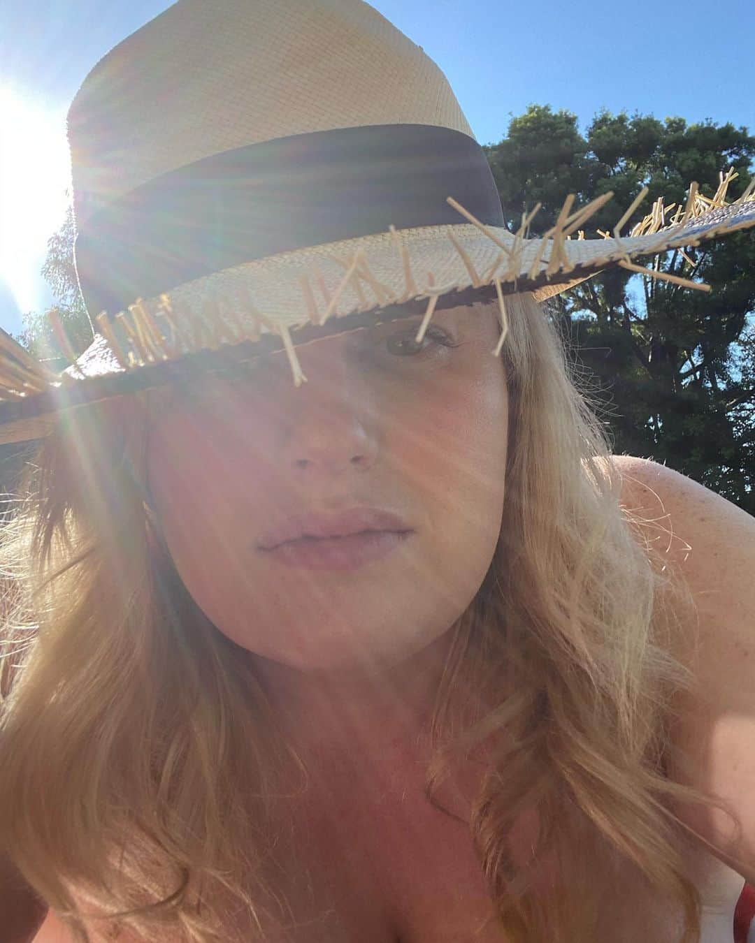 レベル・ウィルソンさんのインスタグラム写真 - (レベル・ウィルソンInstagram)「You are my sunshine ☀️」7月24日 20時59分 - rebelwilson