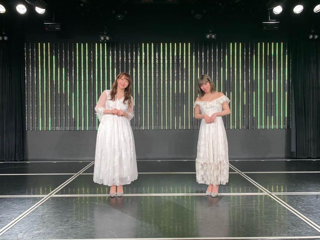 石田優美さんのインスタグラム写真 - (石田優美Instagram)「﻿ ﻿ ﻿ ﻿ 冠LIVE「最初で最後の2人」公演﻿ 終わっちゃいました😢﻿ ﻿ 素敵な思い出がまた一つ増えて﻿ これまで9年間隣に居てくれた事に感謝してます。﻿ ﻿ るりちゃん、ありがと❤️﻿ 大好きだよ。﻿ ﻿ ﻿ そして、DMM配信をご覧下さった皆さん﻿ ありがとうございました！！﻿ ﻿ ﻿ #nmb48 #冠live  #最初で最後の2人 #公演 #愛方 #9年間 #ゆうるり」7月24日 21時07分 - yu_mi_1012