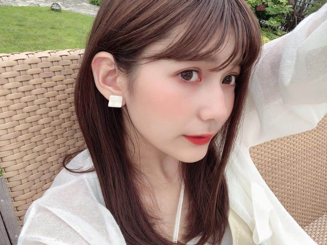 新井遥さんのインスタグラム写真 - (新井遥Instagram)「＾ 夏は白い洋服ばかり着がちです🕊🤍」7月24日 21時20分 - haruka_arai_ar