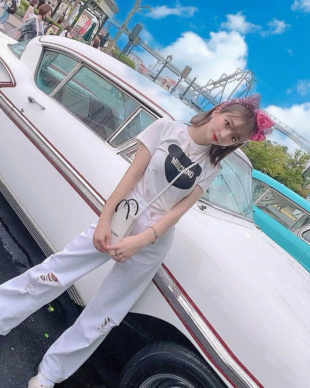 ERENAのインスタグラム：「🌏🐱💕」