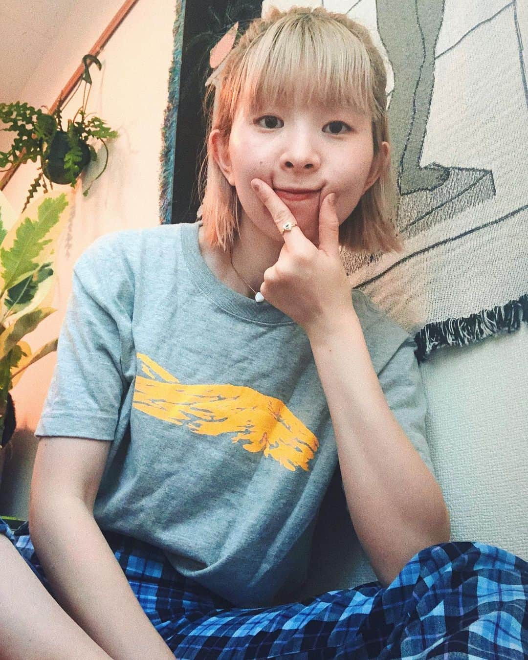 ユウキさんのインスタグラム写真 - (ユウキInstagram)「かわいいTシャツもらったし かわいいビンテージハートの リングとネックレスみつけたし 雨もわるくないまいにち☂️🤍 How are you guys ??♡ #vintageaccessories #vintagefashion」7月24日 21時23分 - yuukichan2