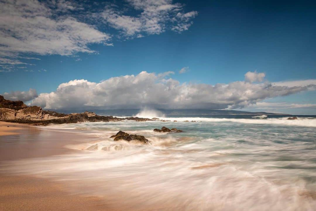 CANON USAさんのインスタグラム写真 - (CANON USAInstagram)「This week's photo theme is #Beach! Share your incredible photos where land meets sea. Be sure to tag #CanonFanPhoto for a chance to see your image featured on our page! 🏖  Camera: #Canon EOS 5D Mark IV Lens: EF 24-105mm f/4L IS USM」7月24日 22時00分 - canonusa