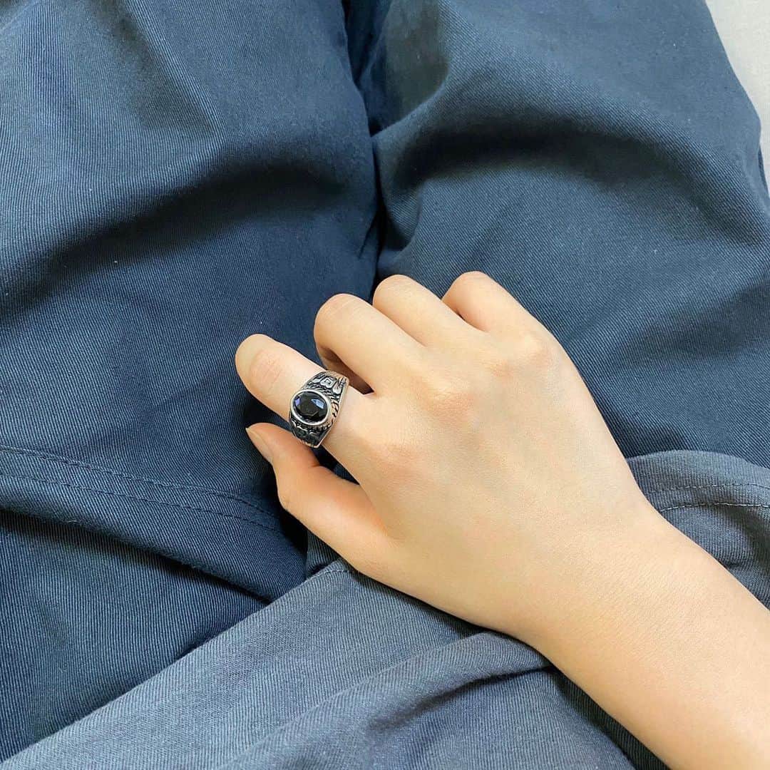 のインスタグラム：「お気に入り💍﻿ ﻿ ﻿  ﻿#シルバーアクセサリー #シルバーアクセ #リング」