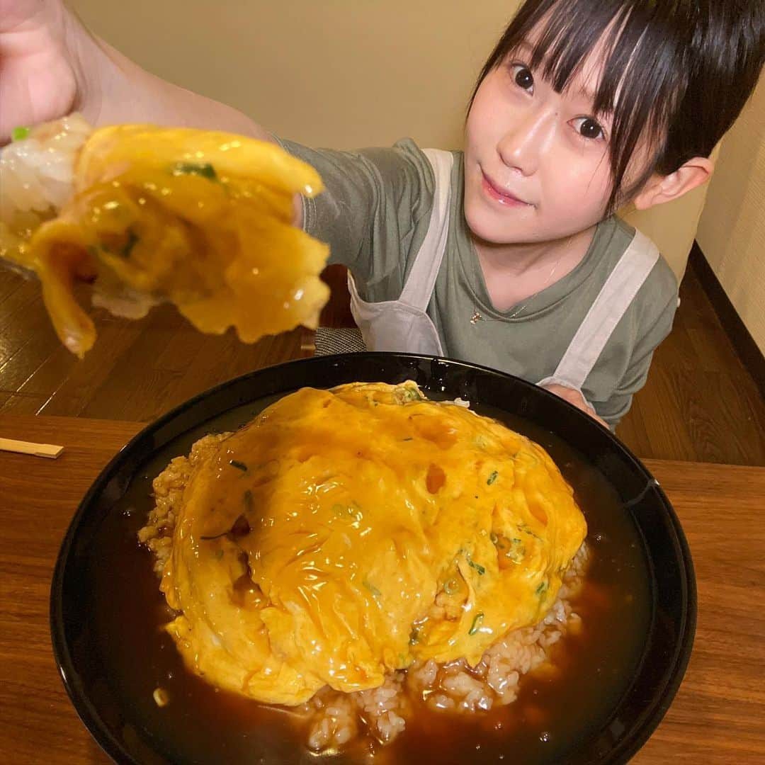 おごせ綾さんのインスタグラム写真 - (おごせ綾Instagram)「絶品天津飯 早大食いチャレンジ 4.4kg 20分!! 【大食い】【早食い】 https://youtu.be/mHSp5I29EjA  早いもので もう4回目となる西区の大所さんのチャレンジメニュー!! 今回は「天津飯」です✨ マスターのタップリ愛情のこもった ふわとろ天津飯で 早食いに挑みます!!  西区の大所さん  https://nishikunodaidokoro.gorp.jp/    新潟県新潟市西区小針南21-10 朝日荘3号 営業時間 月～木 ディナー　18:00～24:00 （L.O.23:30) 【日曜日】完全予約制　※当日16時迄受付  金・土・祝前日 ディナー　18:00～翌1:00 （L.O.24:00） 【日曜日】完全予約制　※当日16時迄受付 定休日 無  過去動画もよろしくお願いします° ✧ (*´ `*) ✧ °  第１弾 【大食い】ホルモン焼きそば3.5kg30分チャレンジ！【激辛】麻婆にも挑戦！【西区の大所】 https://youtu.be/m2RnvaQY9-o  第２弾 【大食い】希少種エビチリ丼デカ盛り5.3kg飯テロ度高めにつき空腹時閲覧注意です⚠️【西区の大所】 https://youtu.be/_vJPg8UK0Ok  第３弾 【大食い】ドS店主さんからの挑戦状を迎え討て!! 激熱蝦仁会飯 4kg 25分!! https://youtu.be/-l_SZhAG0IA  #おごせ綾#西区の大所#大食い#早食い #デカ盛り#フードファイター#大胃王#BigEater#新潟#niigata#天津飯#飯テロ #中華##インスタ映え#ふーどすたぐらむ #foodstagram #gourmet#yummymummies#yummy#gourmet#delicious #グルメ#グルメ好きな人と繋がりたい #ごはん #めしすたぐらむ #foodphotography #foodporn #foodie」7月24日 22時11分 - ogose0123