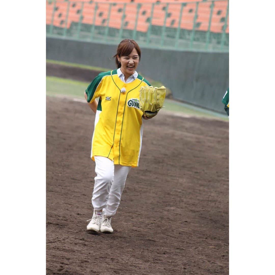 のインスタグラム：「＊ スポーツの日✨  行きたいところを思い浮かべながら 写真を見返していました〜☺️💕 ＊ 落ち着いたら行きたい場所、 目の前で見たいスポーツがたくさんある！！！(*^^*) ＊ やっぱりスポーツは私の元気の源です♡ ＊ #スポーツの日 #sports #スポーツ好き #野球 #野球好き #プロ野球 #独立リーグ  #香川オリーブガイナーズ #始球式 #⚾️ #四国アイランドリーグplus #lovefighters  #北海道日本ハムファイターズ #中継 #リポーター #つば九郎 #札幌ドーム #カマタマーレ讃岐 #kamatamare #サッカー #⚽️ #香川ファイブアローズ #bリーグ #バスケットボール #🏀 #侍ジャパン #東京ドーム #思い出写真 #思い出pic」
